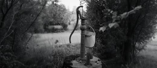 Waterpomp in tuin