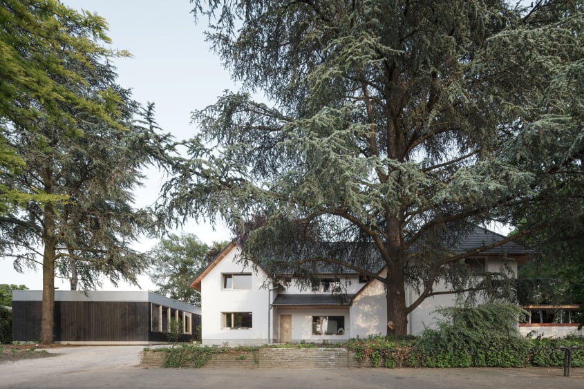 F0_Huis_Perrekes_een_unieke_woning_in_het_dorp_StijnBollaert